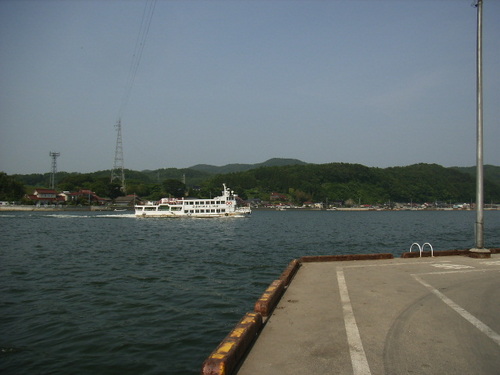 気仙沼〜大島航路旅客船