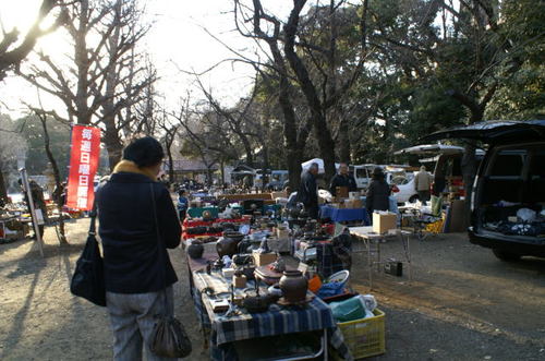 骨董市
